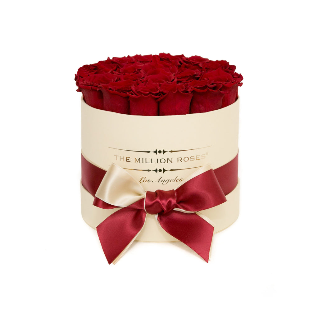 small round box - vanilla - red ETERNITY roses